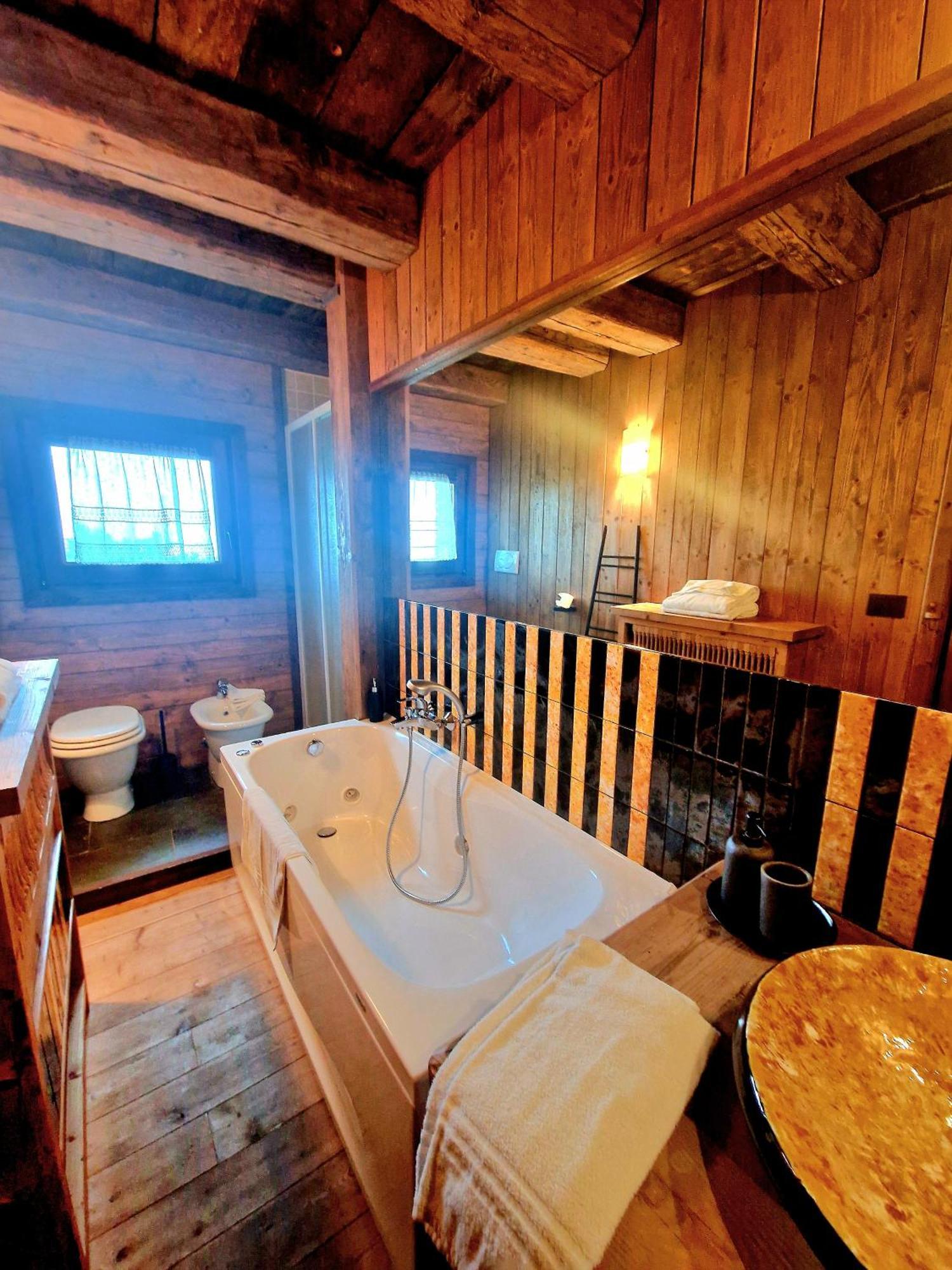Chalet Euthalia Restaurant & Suites San Giacomo in Paludo Zewnętrze zdjęcie